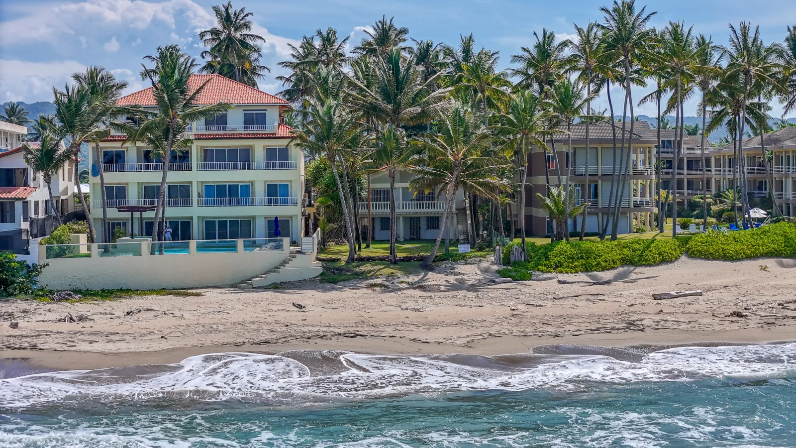 4-Bedroom Oceanfront Villa in East Cabarete