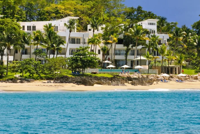 Luxury Four-Bedroom Oceanfront Duplex at Infiniti Blu