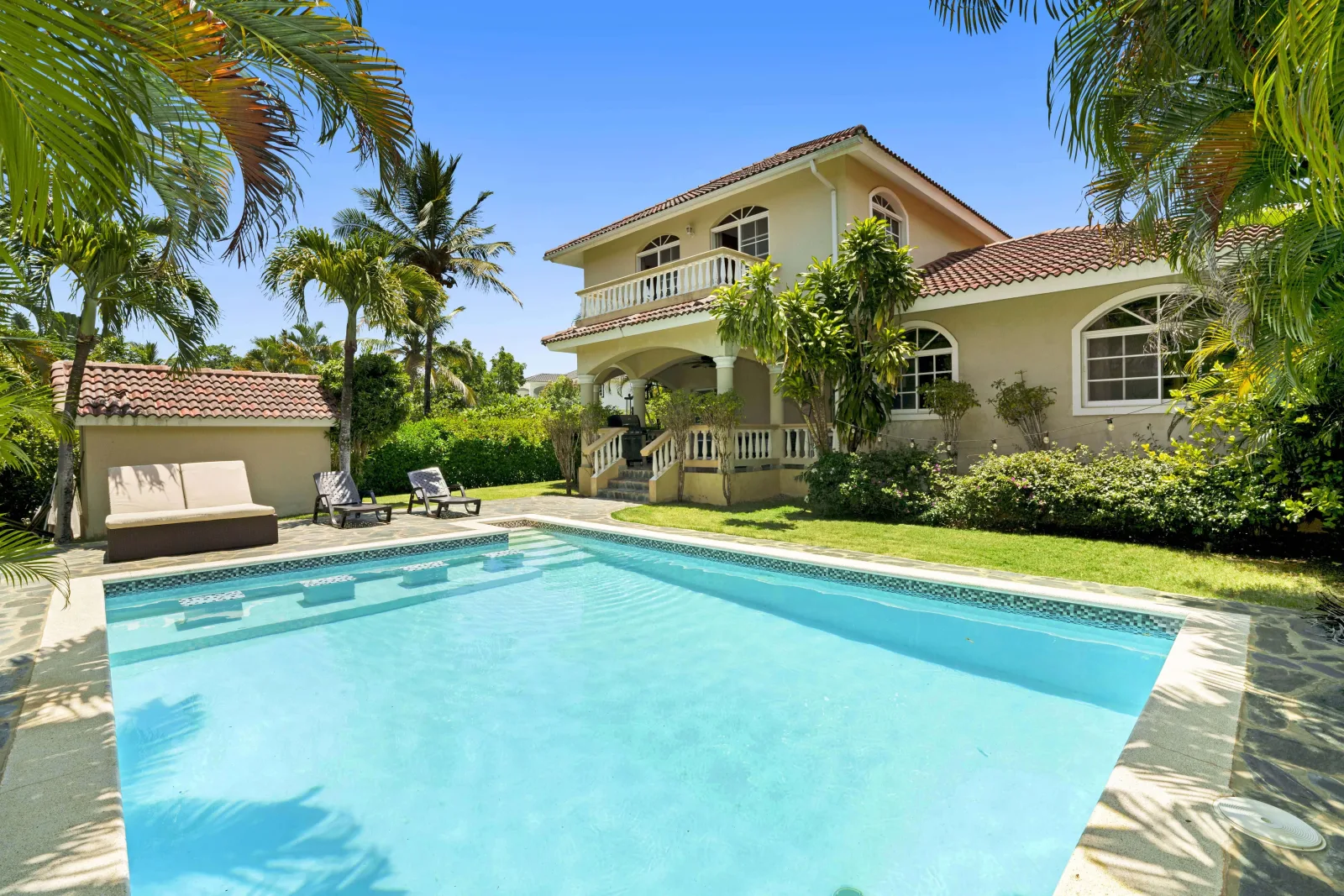 Fully Furnished 3-Bedroom Family Home on a Prime Corner Lot in Residencial Hispaniola