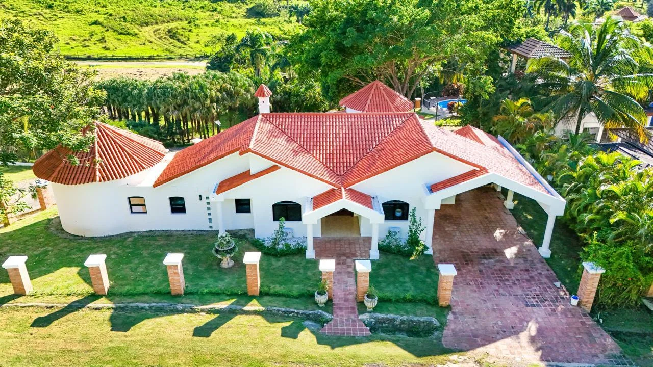 Mediterranean-Inspired Villa in Terramar